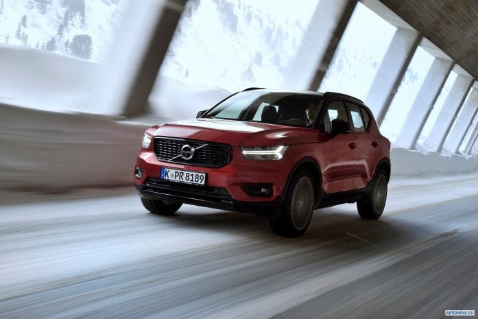 2018 Volvo XC40 D4 R-Design - фотография 5 из 40 2018 Volvo XC40 D4 R-Design - фотография 5 из 40
