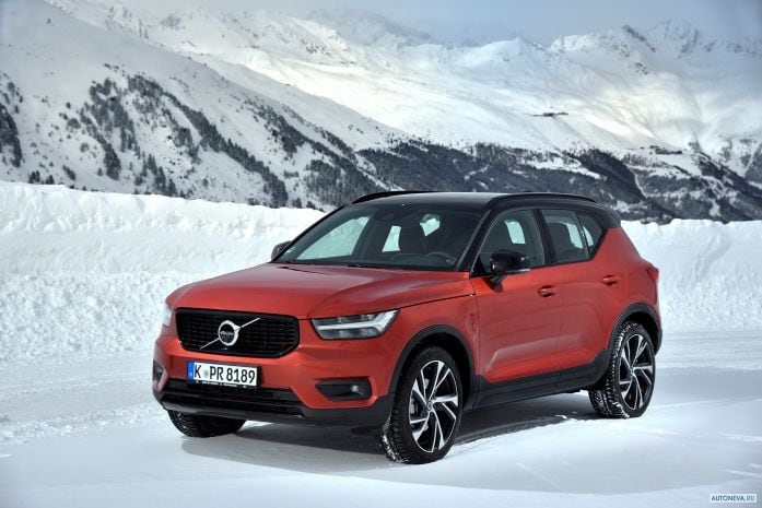 2018 Volvo XC40 D4 R-Design - фотография 14 из 40 2018 Volvo XC40 D4 R-Design - фотография 14 из 40