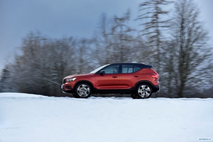 2018 Volvo XC40 D4 R-Design - фотография 19 из 40 2018 Volvo XC40 D4 R-Design - фотография 19 из 40