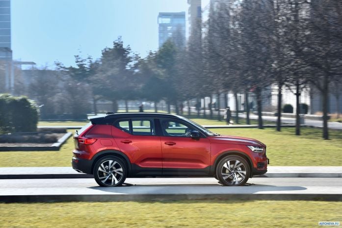 2018 Volvo XC40 D4 R-Design - фотография 22 из 40 2018 Volvo XC40 D4 R-Design - фотография 22 из 40