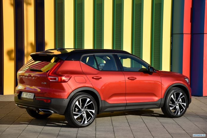 2018 Volvo XC40 D4 R-Design - фотография 25 из 40 2018 Volvo XC40 D4 R-Design - фотография 25 из 40