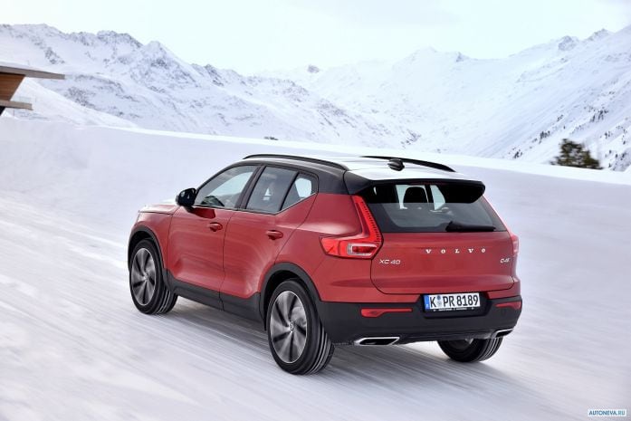 2018 Volvo XC40 D4 R-Design - фотография 27 из 40 2018 Volvo XC40 D4 R-Design - фотография 27 из 40