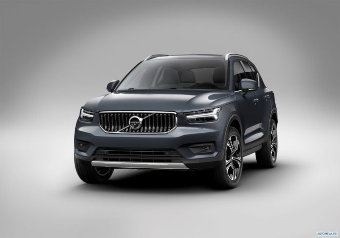 2018 Volvo XC40 T5 Inscription - фотография 1 из 21