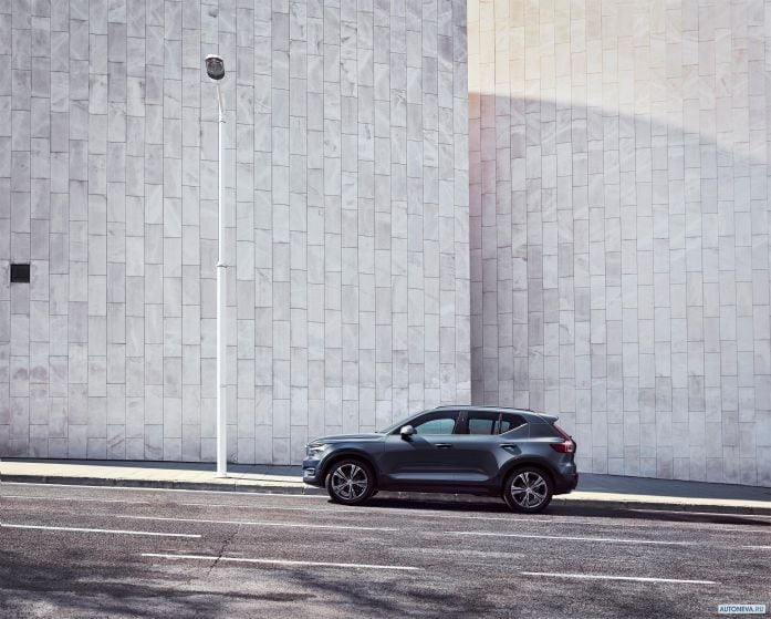 2018 Volvo XC40 T5 Inscription - фотография 3 из 21