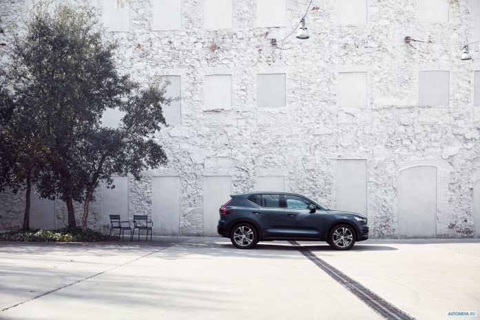 2018 Volvo XC40 T5 Inscription - фотография 8 из 21