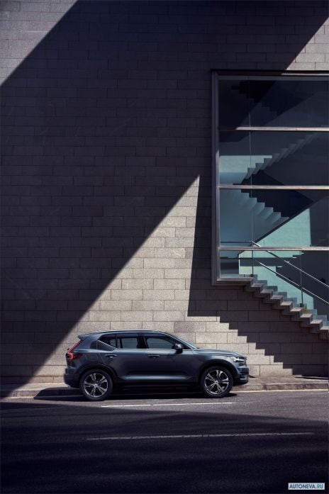 2018 Volvo XC40 T5 Inscription - фотография 9 из 21