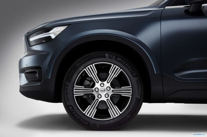 2018 Volvo XC40 T5 Inscription - фотография 18 из 21 2018 Volvo XC40 T5 Inscription - фотография 18 из 21