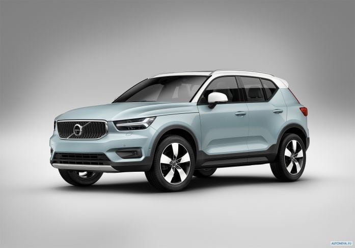 2018 Volvo XC40 T5 Momentum - фотография 4 из 18