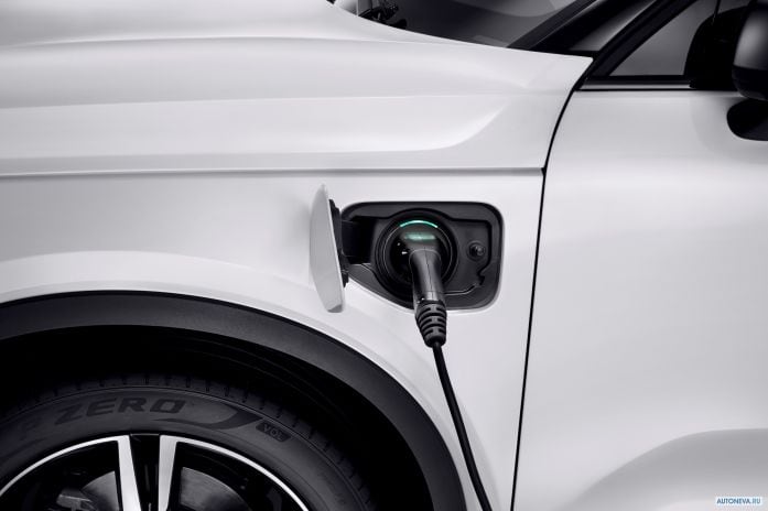 2018 Volvo XC40 T5 plug-in hybrid R-Design - фотография 7 из 7 2018 Volvo XC40 T5 plug-in hybrid R-Design - фотография 7 из 7