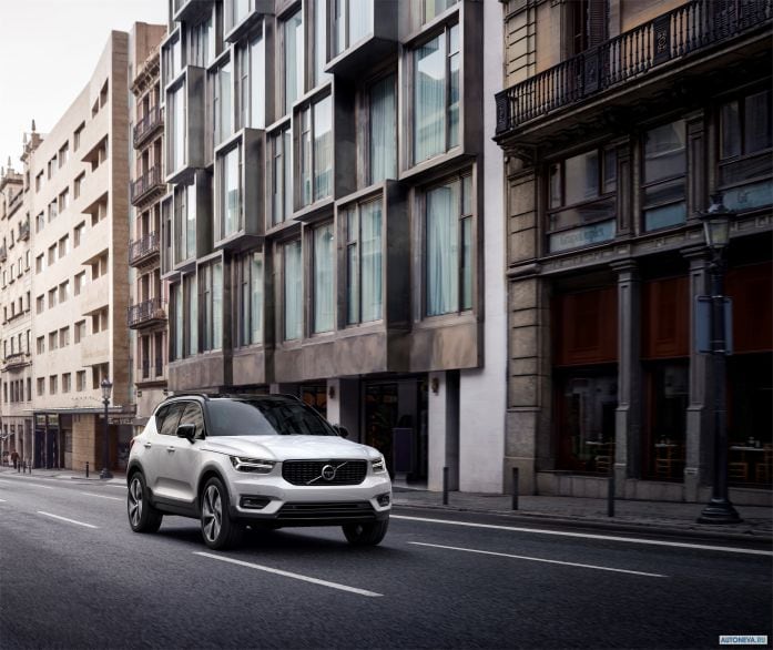2018 Volvo XC40 T5 R-Design - фотография 8 из 40 2018 Volvo XC40 T5 R-Design - фотография 8 из 40