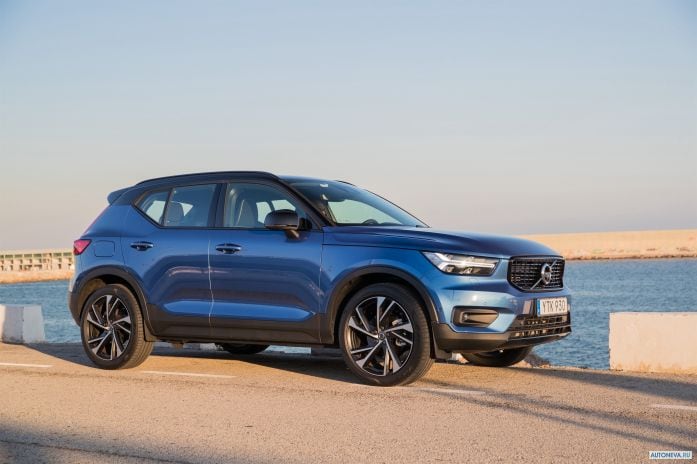 2018 Volvo XC40 T5 R-Design - фотография 16 из 40 2018 Volvo XC40 T5 R-Design - фотография 16 из 40
