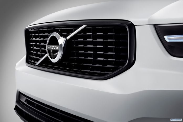 2018 Volvo XC40 T5 R-Design - фотография 40 из 40 2018 Volvo XC40 T5 R-Design - фотография 40 из 40