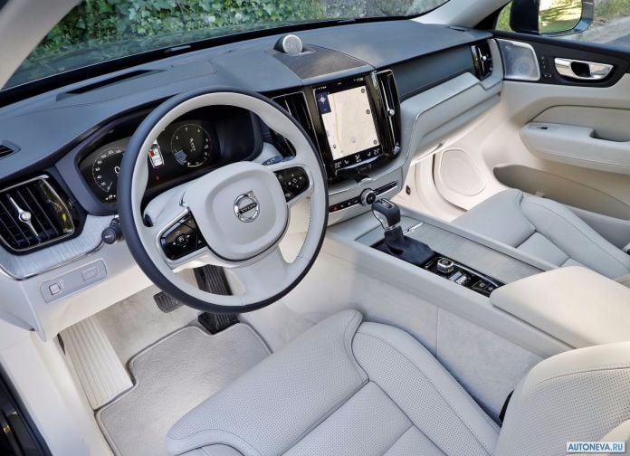 2018 Volvo XC60 - фотография 76 из 115
