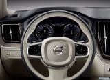 volvo_2018_xc60_077.jpg