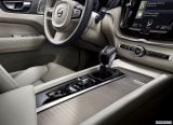 volvo_2018_xc60_084.jpg