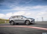 volvo_2018_xc60_uk_version_037.jpg