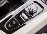 volvo_2018_xc60_uk_version_106.jpg