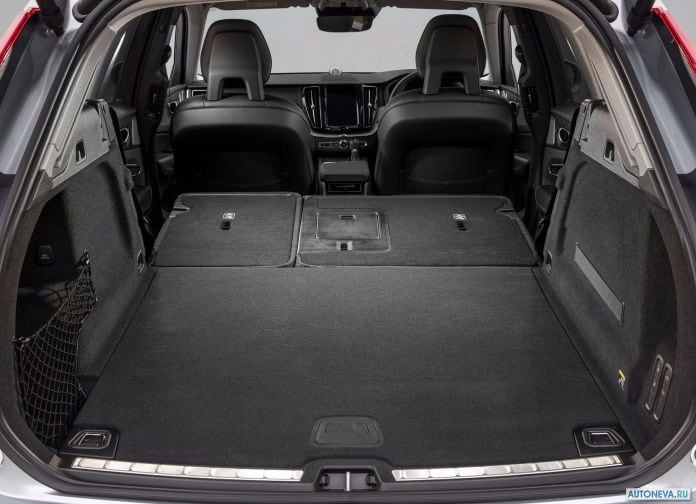 2018 Volvo XC60 UK-version - фотография 126 из 159