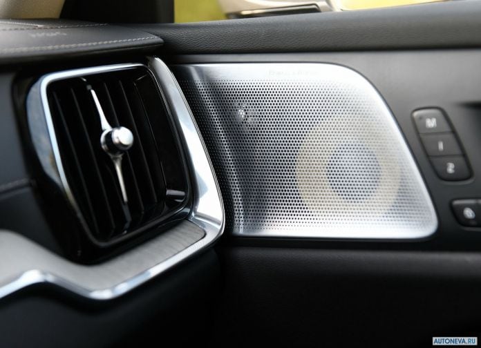 2019 Volvo V60 - фотография 160 из 215