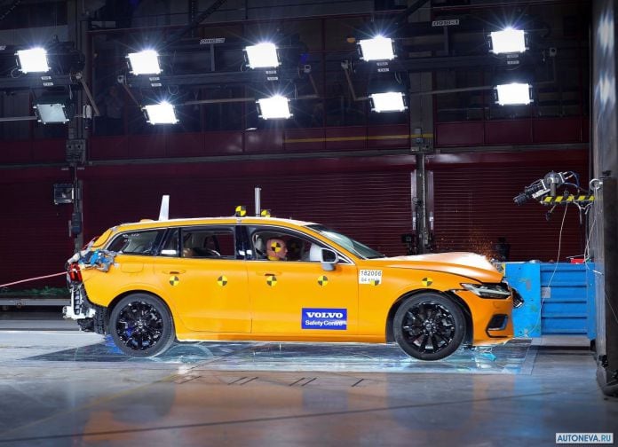 2019 Volvo V60 - фотография 206 из 215