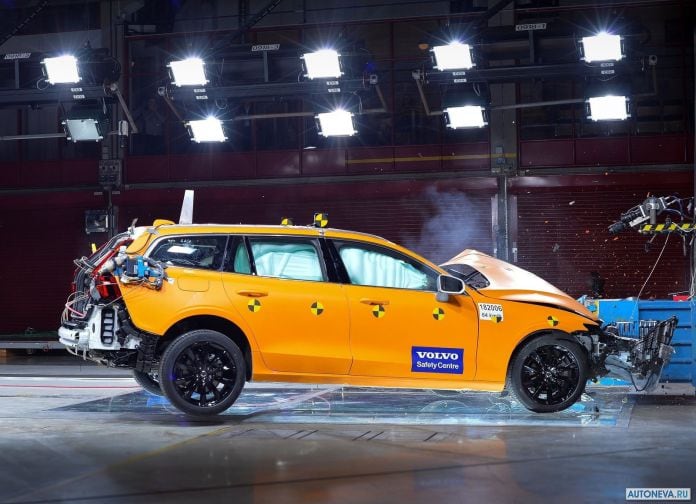 2019 Volvo V60 - фотография 209 из 215