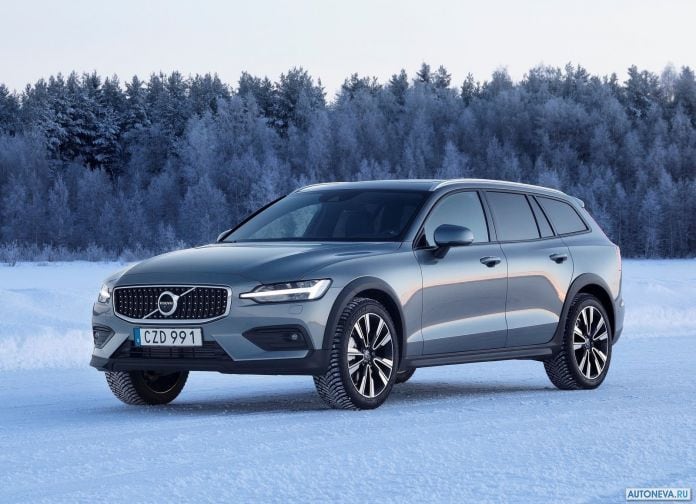 2019 Volvo V60 Cross Country - фотография 5 из 107