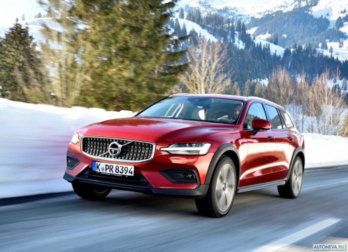 2019 Volvo V60 Cross Country - фотография 15 из 107