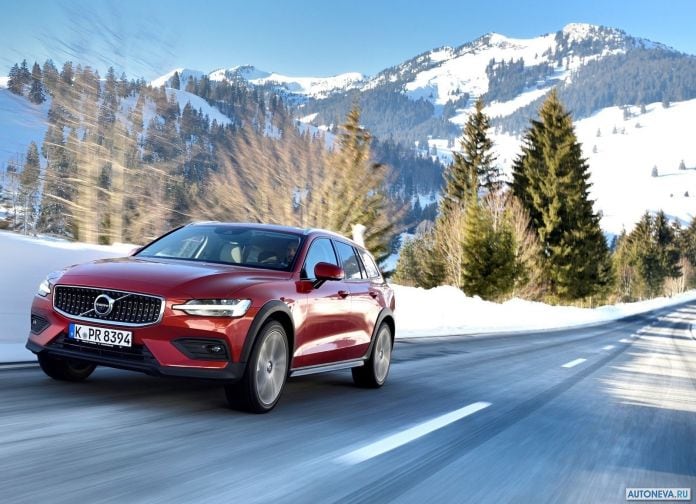2019 Volvo V60 Cross Country - фотография 19 из 107
