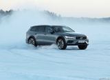 volvo_2019_v60_cross_country_025.jpg