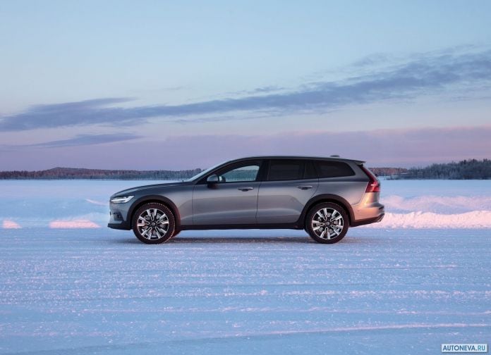 2019 Volvo V60 Cross Country - фотография 27 из 107
