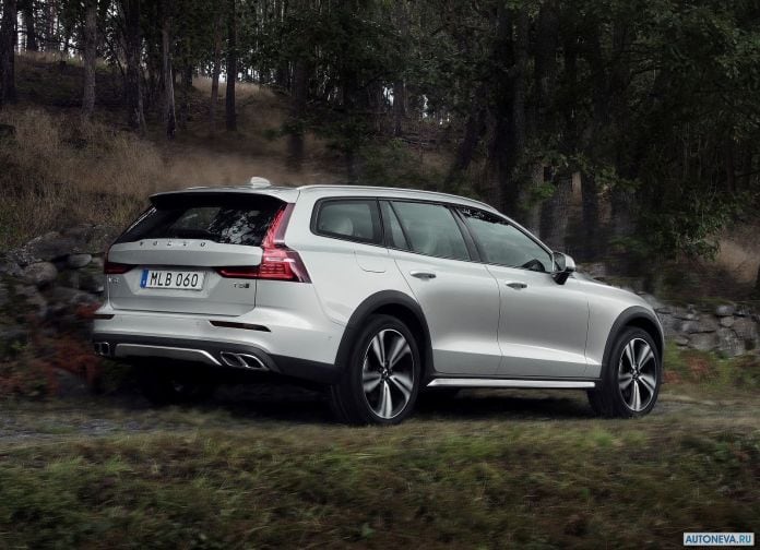 2019 Volvo V60 Cross Country - фотография 33 из 107