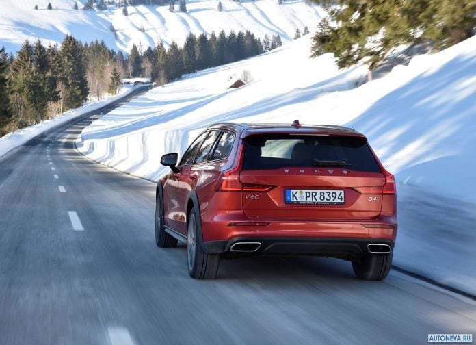 2019 Volvo V60 Cross Country - фотография 41 из 107