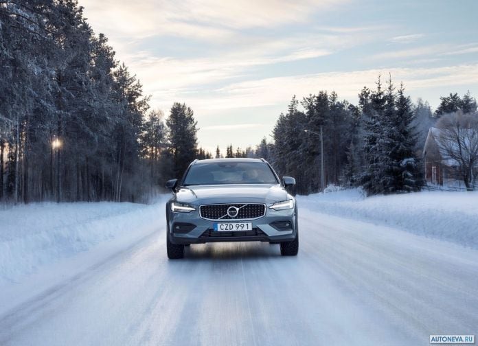 2019 Volvo V60 Cross Country - фотография 48 из 107