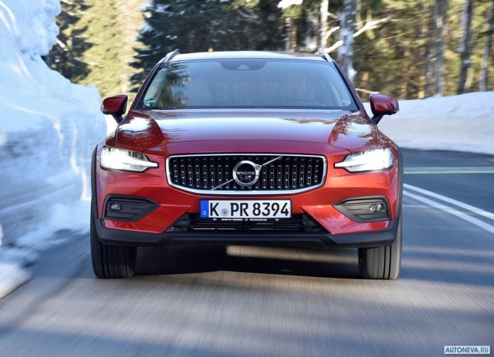 2019 Volvo V60 Cross Country - фотография 50 из 107