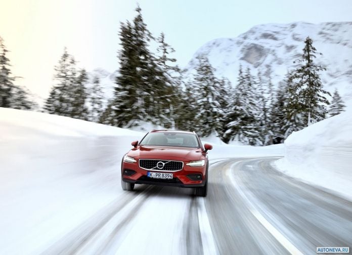 2019 Volvo V60 Cross Country - фотография 51 из 107