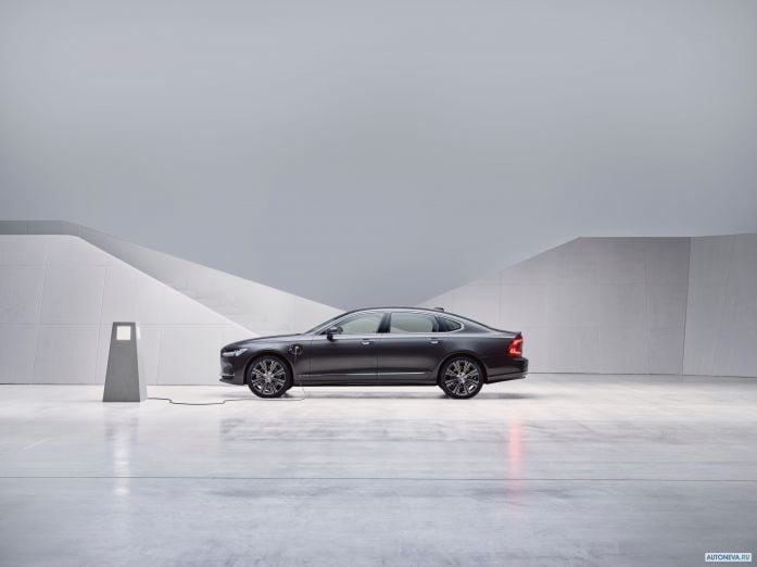 2020 Volvo S90 T8 AWD Recharge Inscription - фотография 5 из 12