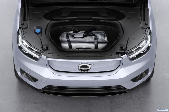 2020 Volvo XC40 Recharge P8 AWD - фотография 22 из 24