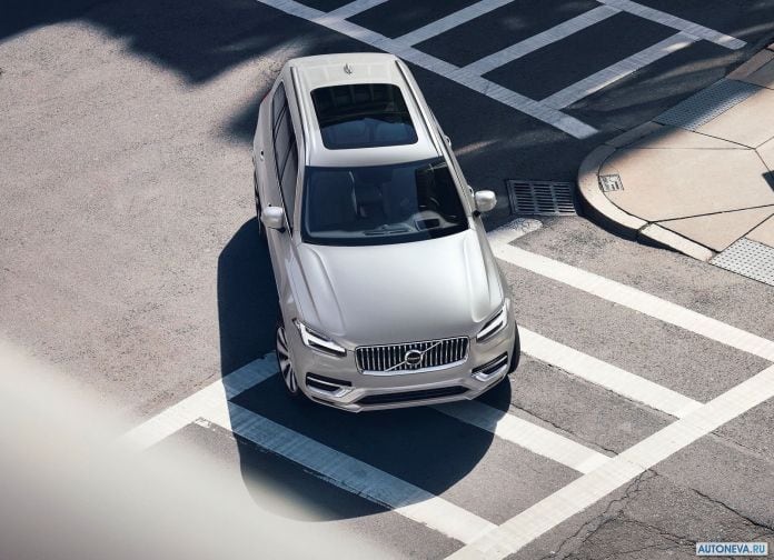 2020 Volvo XC90 - фотография 2 из 44