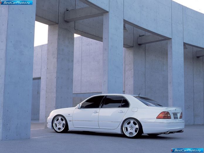 2001 Wald Toyota Celsior - фотография 16 из 29