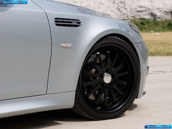 2008 Wald Bmw M5 - фотография 12 из 16