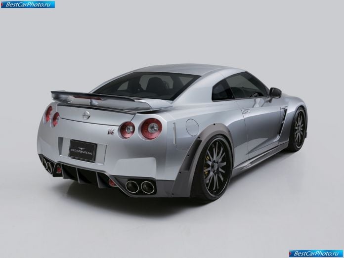 2008 Wald Nissan Gt-r - фотография 27 из 46