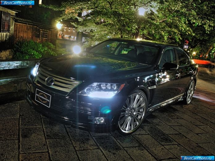 2010 Wald Lexus Ls600h - фотография 8 из 38