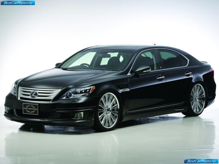 2010 Wald Lexus Ls600h - фотография 13 из 38