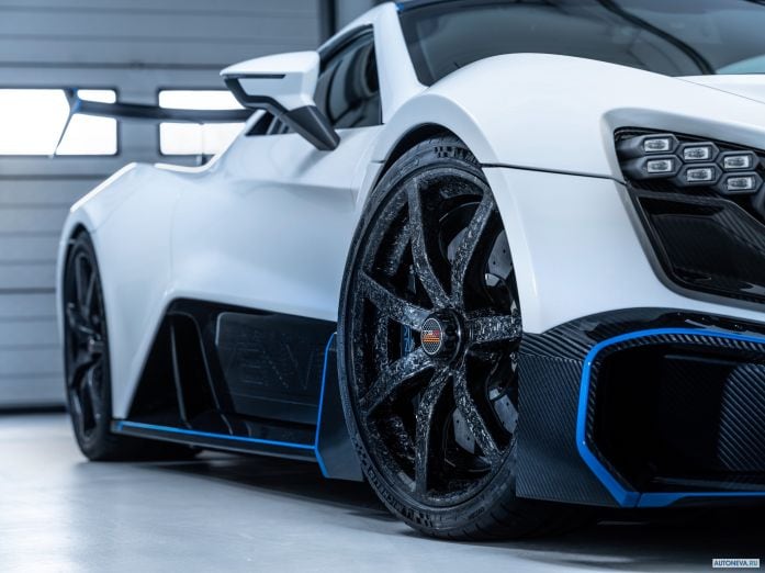 2020 Zenvo TSR S - фотография 12 из 15 2020 Zenvo TSR S - фотография 12 из 15