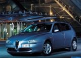 Ð¤Ð¾Ñ‚Ð¾Ð³Ñ€Ð°Ñ„Ð¸Ñ Ð°Ð²Ñ‚Ð¾Ð¼Ð¾Ð±Ð¸Ð»Ñ 2000 Alfa Romeo 147 â„–012 Ð“Ð°Ð»ÐµÑ€ÐµÑ Ñ„Ð¾Ñ‚Ð¾Ð³Ñ€Ð°Ñ„Ð¸Ð¹ и обоев рабочего Ñтола Ñ Ð¸Ð·Ð¾Ð±Ñ€Ð°Ð¶ÐµÐ½Ð¸ÐµÐ¼ ÑкÑтерьера, интерьера, конÑтрукции и дизайнерÑких риÑунков Ð°Ð²Ñ‚Ð¾Ð¼Ð¾Ð±Ð¸Ð»Ñ 2000 Alfa Romeo 147.