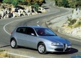 Ð¤Ð¾Ñ‚Ð¾Ð³Ñ€Ð°Ñ„Ð¸Ñ Ð°Ð²Ñ‚Ð¾Ð¼Ð¾Ð±Ð¸Ð»Ñ 2000 Alfa Romeo 147 â„–015 Ð“Ð°Ð»ÐµÑ€ÐµÑ Ñ„Ð¾Ñ‚Ð¾Ð³Ñ€Ð°Ñ„Ð¸Ð¹ и обоев рабочего Ñтола Ñ Ð¸Ð·Ð¾Ð±Ñ€Ð°Ð¶ÐµÐ½Ð¸ÐµÐ¼ ÑкÑтерьера, интерьера, конÑтрукции и дизайнерÑких риÑунков Ð°Ð²Ñ‚Ð¾Ð¼Ð¾Ð±Ð¸Ð»Ñ 2000 Alfa Romeo 147.