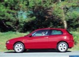 Ð¤Ð¾Ñ‚Ð¾Ð³Ñ€Ð°Ñ„Ð¸Ñ Ð°Ð²Ñ‚Ð¾Ð¼Ð¾Ð±Ð¸Ð»Ñ 2000 Alfa Romeo 147 â„–024 Ð“Ð°Ð»ÐµÑ€ÐµÑ Ñ„Ð¾Ñ‚Ð¾Ð³Ñ€Ð°Ñ„Ð¸Ð¹ и обоев рабочего Ñтола Ñ Ð¸Ð·Ð¾Ð±Ñ€Ð°Ð¶ÐµÐ½Ð¸ÐµÐ¼ ÑкÑтерьера, интерьера, конÑтрукции и дизайнерÑких риÑунков Ð°Ð²Ñ‚Ð¾Ð¼Ð¾Ð±Ð¸Ð»Ñ 2000 Alfa Romeo 147.