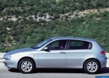 Ð¤Ð¾Ñ‚Ð¾Ð³Ñ€Ð°Ñ„Ð¸Ñ Ð°Ð²Ñ‚Ð¾Ð¼Ð¾Ð±Ð¸Ð»Ñ 2000 Alfa Romeo 147 â„–027 Ð“Ð°Ð»ÐµÑ€ÐµÑ Ñ„Ð¾Ñ‚Ð¾Ð³Ñ€Ð°Ñ„Ð¸Ð¹ и обоев рабочего Ñтола Ñ Ð¸Ð·Ð¾Ð±Ñ€Ð°Ð¶ÐµÐ½Ð¸ÐµÐ¼ ÑкÑтерьера, интерьера, конÑтрукции и дизайнерÑких риÑунков Ð°Ð²Ñ‚Ð¾Ð¼Ð¾Ð±Ð¸Ð»Ñ 2000 Alfa Romeo 147.