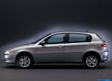 Ð¤Ð¾Ñ‚Ð¾Ð³Ñ€Ð°Ñ„Ð¸Ñ Ð°Ð²Ñ‚Ð¾Ð¼Ð¾Ð±Ð¸Ð»Ñ 2000 Alfa Romeo 147 â„–039 Ð“Ð°Ð»ÐµÑ€ÐµÑ Ñ„Ð¾Ñ‚Ð¾Ð³Ñ€Ð°Ñ„Ð¸Ð¹ и обоев рабочего Ñтола Ñ Ð¸Ð·Ð¾Ð±Ñ€Ð°Ð¶ÐµÐ½Ð¸ÐµÐ¼ ÑкÑтерьера, интерьера, конÑтрукции и дизайнерÑких риÑунков Ð°Ð²Ñ‚Ð¾Ð¼Ð¾Ð±Ð¸Ð»Ñ 2000 Alfa Romeo 147.