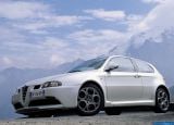 Ð¤Ð¾Ñ‚Ð¾Ð³Ñ€Ð°Ñ„Ð¸Ñ Ð°Ð²Ñ‚Ð¾Ð¼Ð¾Ð±Ð¸Ð»Ñ 2002 Alfa Romeo 147 GTA â„–008 Ð“Ð°Ð»ÐµÑ€ÐµÑ Ñ„Ð¾Ñ‚Ð¾Ð³Ñ€Ð°Ñ„Ð¸Ð¹ и обоев рабочего Ñтола Ñ Ð¸Ð·Ð¾Ð±Ñ€Ð°Ð¶ÐµÐ½Ð¸ÐµÐ¼ ÑкÑтерьера, интерьера, конÑтрукции и дизайнерÑких риÑунков Ð°Ð²Ñ‚Ð¾Ð¼Ð¾Ð±Ð¸Ð»Ñ 2002 Alfa Romeo 147 GTA.